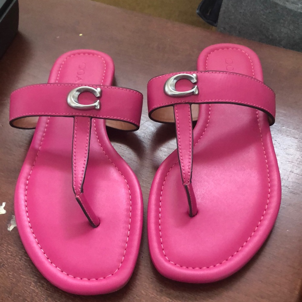 Coach Pink Jessie Thong Sandals Size 8
